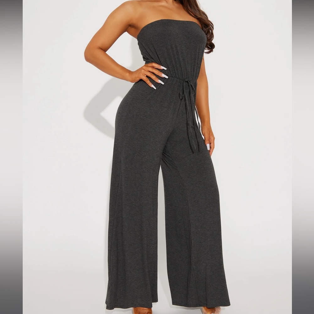 Fashion Nova Charcoal Jumpsuit Sz M - Picture 1 of 3